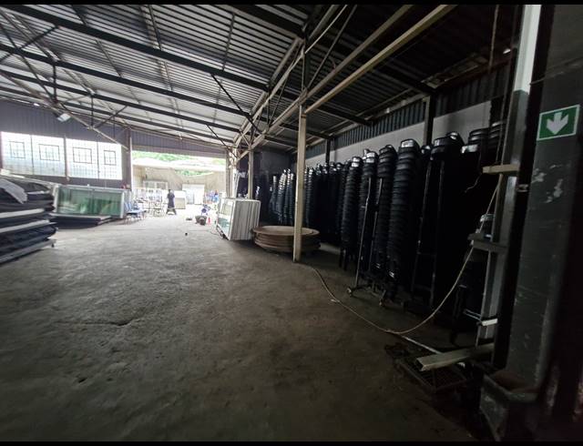 3,029M² WAREHOUSE TO LET IN CITY & SUBURBAN